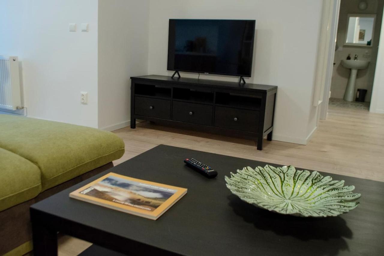 Paul'S Place. New Rooftop Apartment In Downtown 시비우 외부 사진
