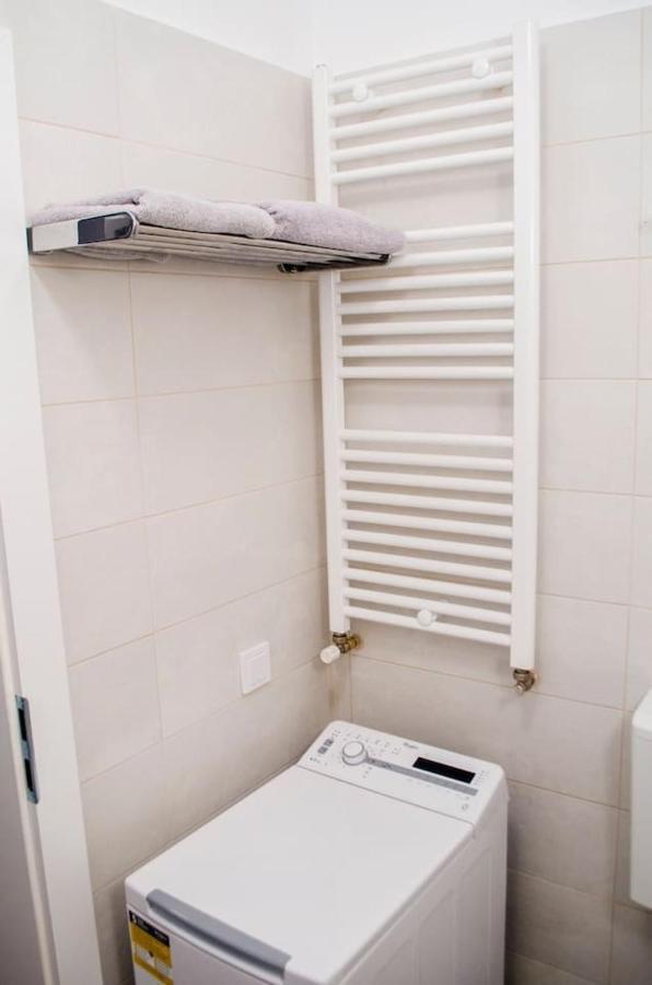 Paul'S Place. New Rooftop Apartment In Downtown 시비우 외부 사진