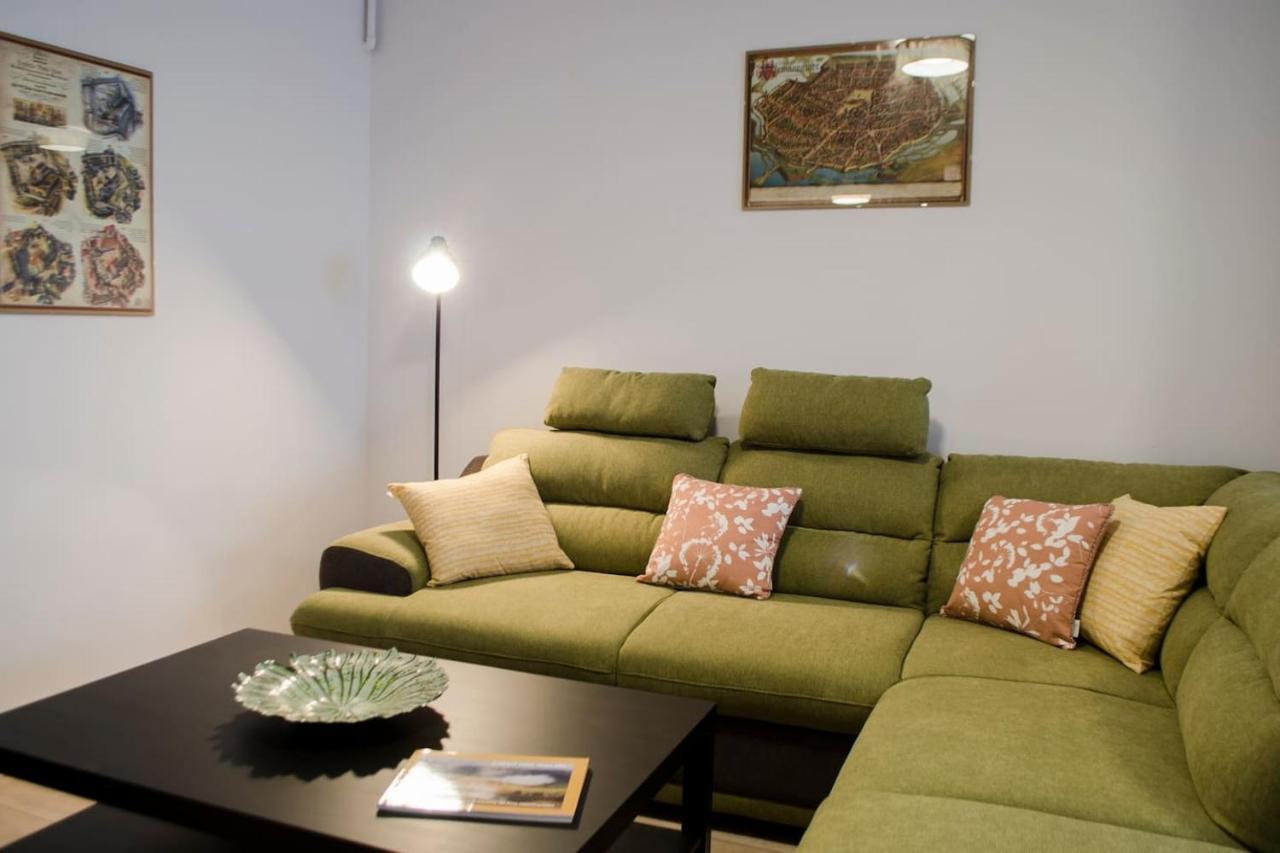 Paul'S Place. New Rooftop Apartment In Downtown 시비우 외부 사진
