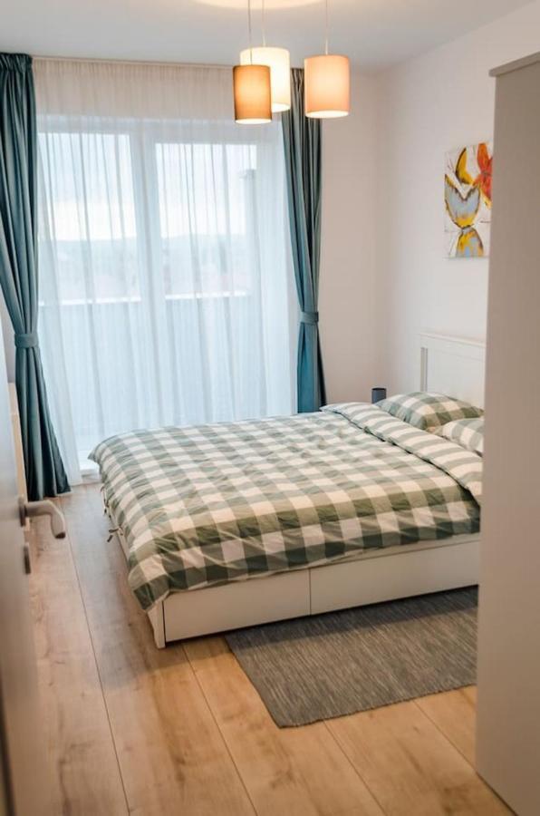 Paul'S Place. New Rooftop Apartment In Downtown 시비우 외부 사진